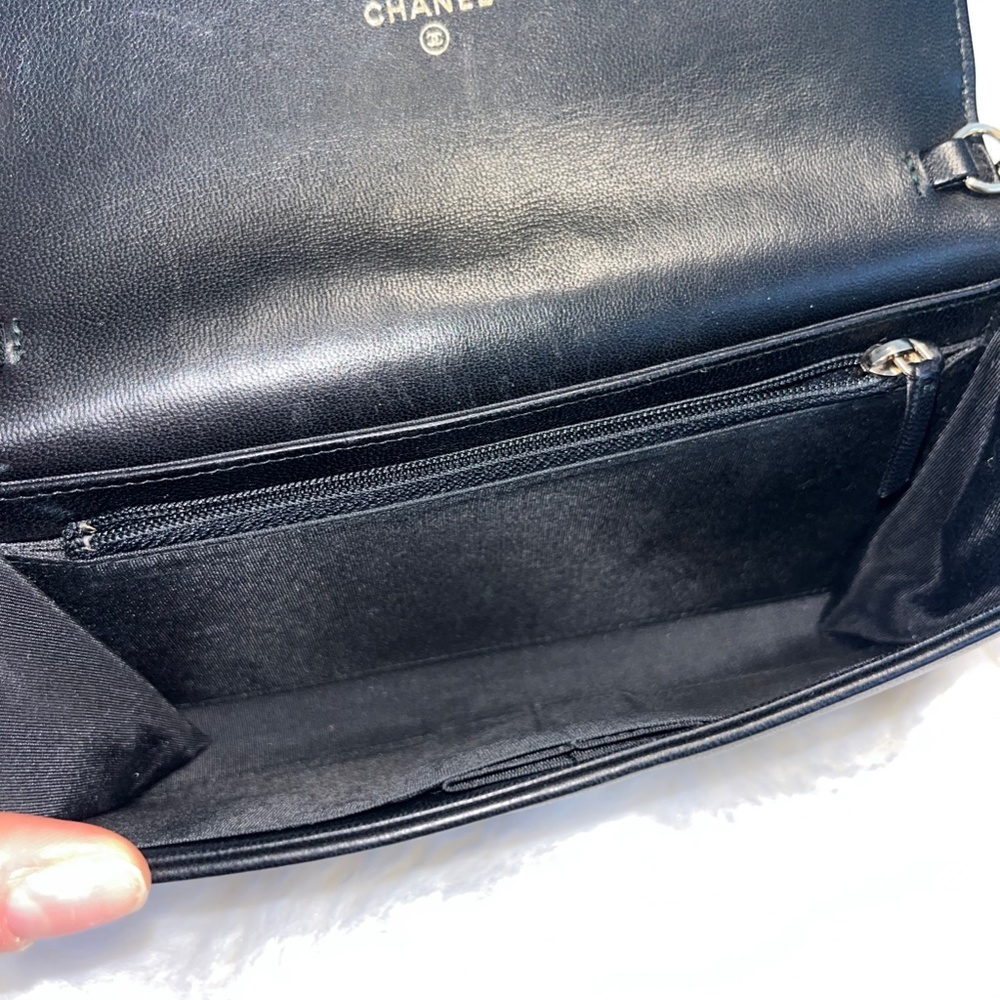 Chanel Wallet on Chain Studded - Picture 6 of 12